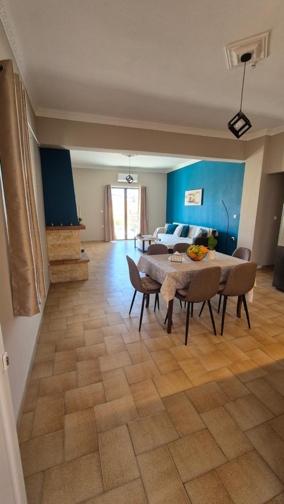 Modern Central Αpt 500M From The Beach. La Canea Exterior foto