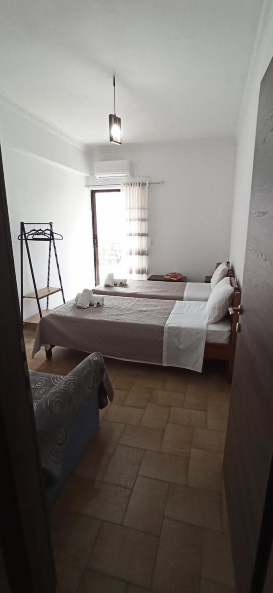 Modern Central Αpt 500M From The Beach. La Canea Exterior foto